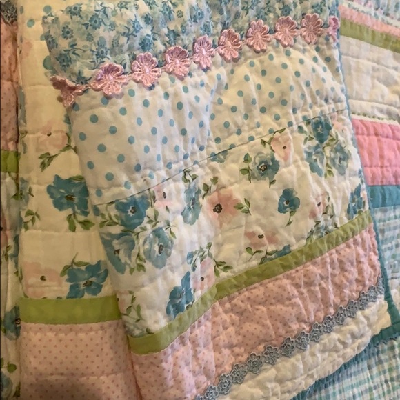 Girls twin bedding set - Picture 4 of 4